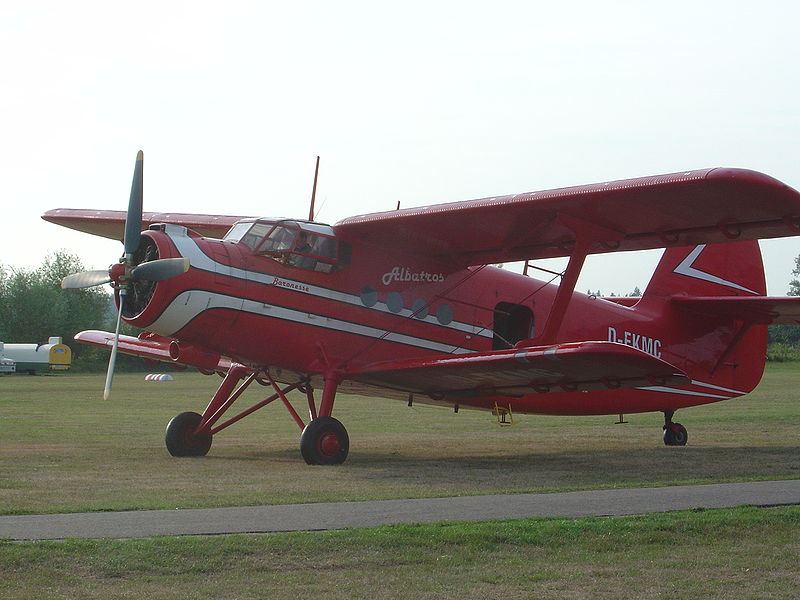 File:Flugzeug Antonov An-2 D-FKMC.jpg