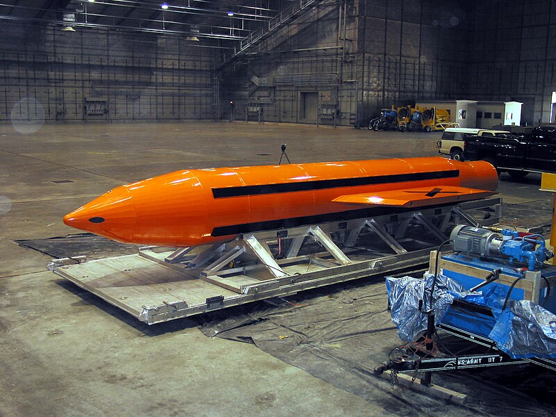 File:MOAB bomb.jpg