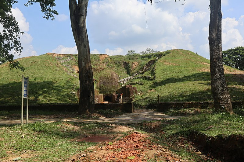 File:Maidam's of Ahom Rulers.jpg