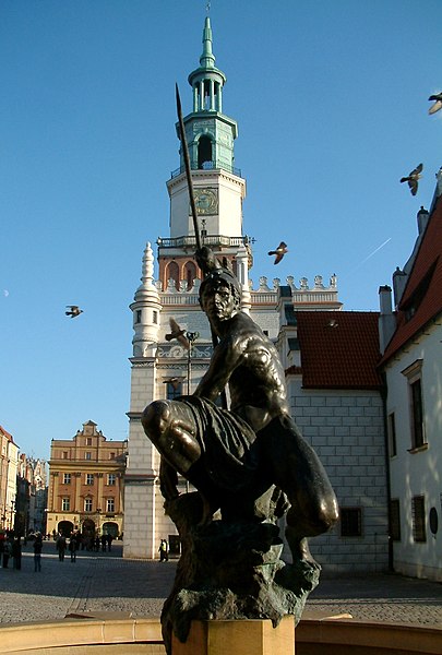 Archivo:Mars Poznań fontanna.JPG