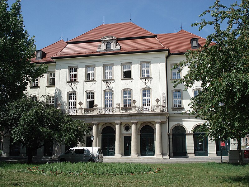 File:MusicPalaceMiskolc01.JPG