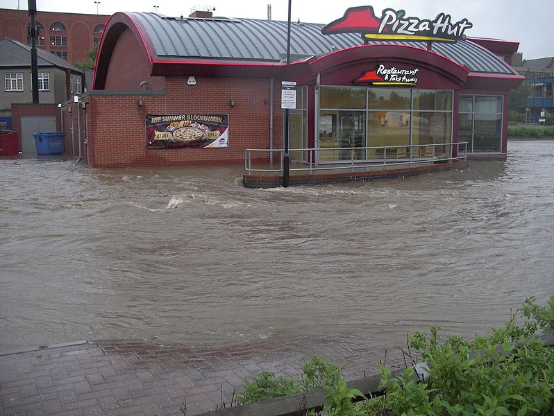 File:PizzaHutfloodJune2007UK.jpg