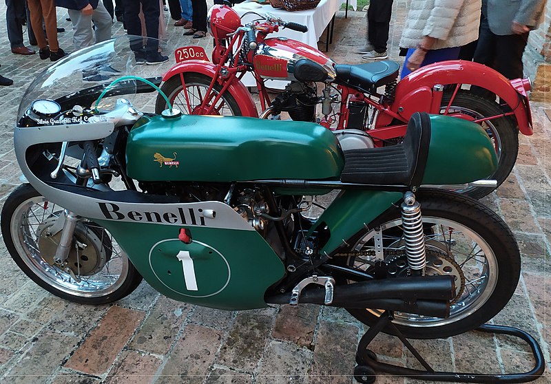 File:Benelli 250 GP.jpg