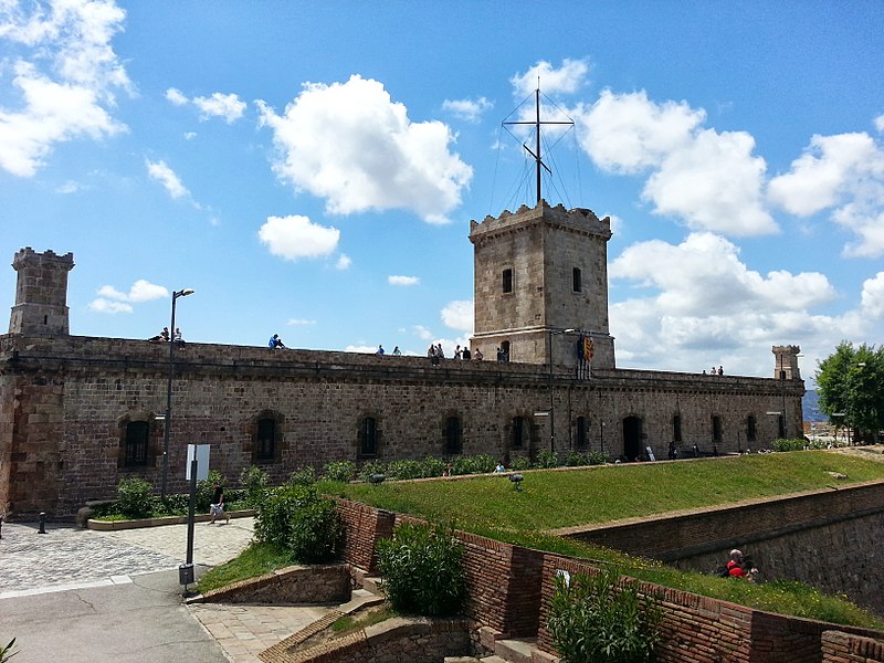 File:Fortress on Montjuic.jpg