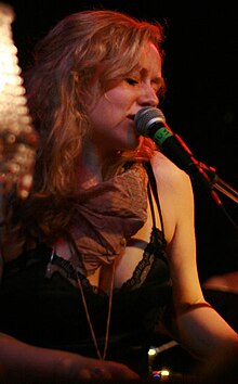 Salpeter performing on August 25, 2008.