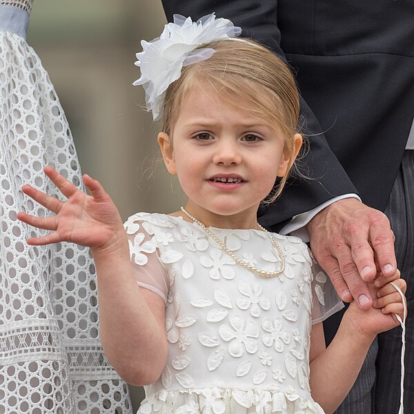 Файл:Princess Estelle of Sweden.jpg