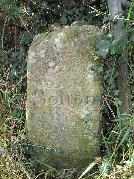 File:Slyne Bolton-le-Sands boundary stone.jpg