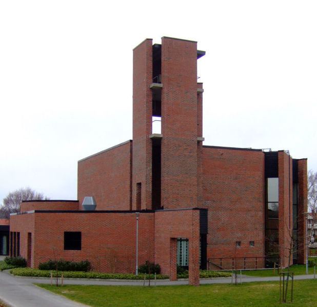 File:Stokka kirke.jpg