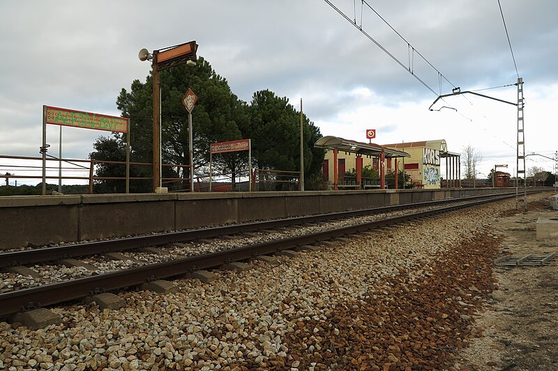 Archivo:Estación El Tejar (Madrid).JPG