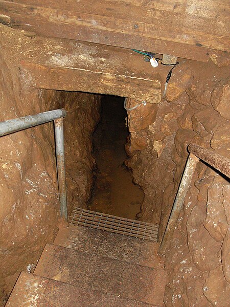 File:Gush Etzion Well's Aqueduct.jpg