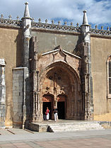 Entrada principal al Monasterio de Jesús, en estilo gótico-manuelino.