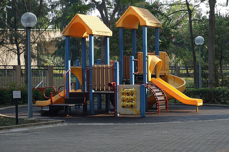 File:Tin Lai Court Playground.jpg