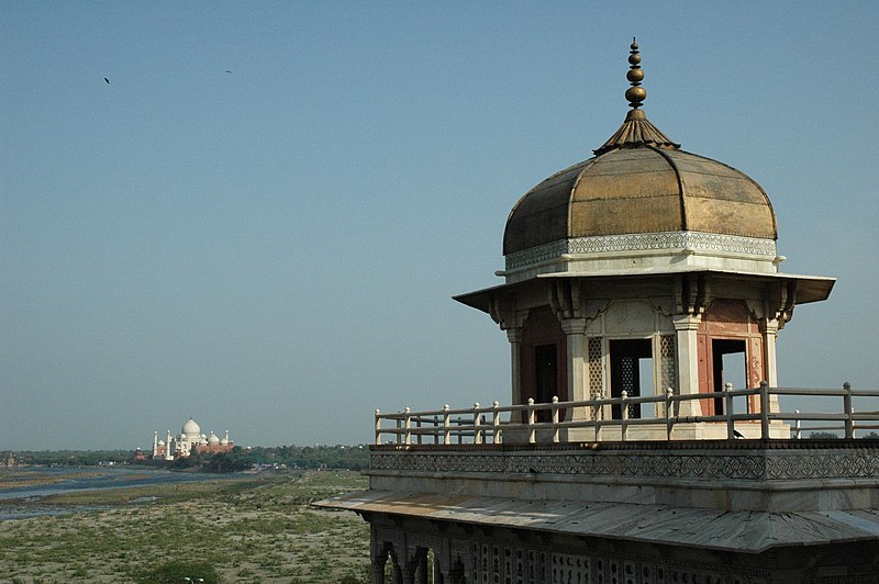 File:Agra Fort DistantTaj.JPG