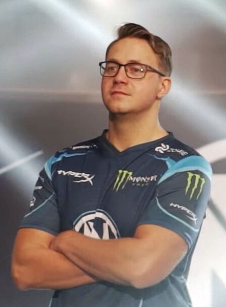 File:InternetHulk (cropped).jpg