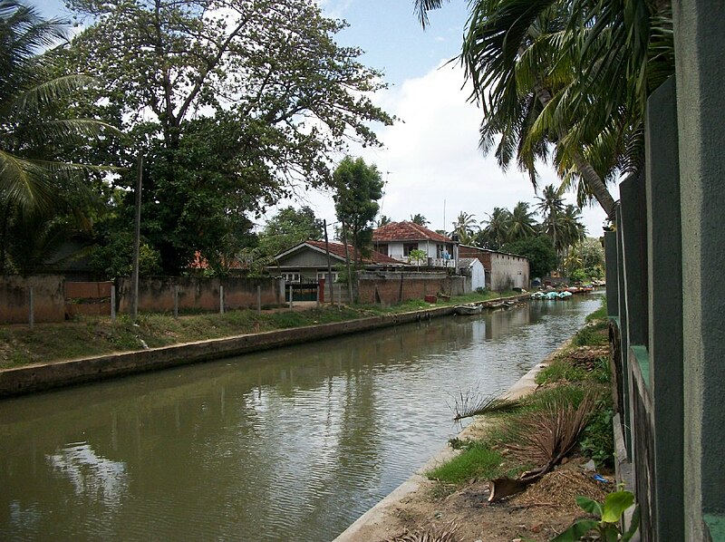 File:Negombo canal 2.jpg