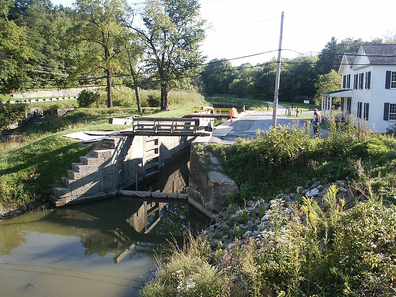 File:OhioErieCanalLock.JPG