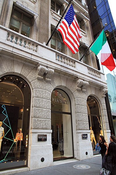 File:USA-NYC-Versace 5th Avenue1.jpg