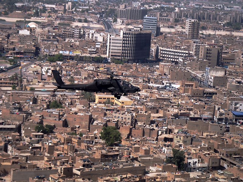 Файл:Apache over Baghdad.JPG