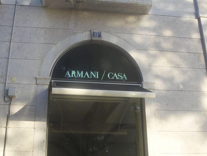 File:Armani Casa in Lisbon.jpg