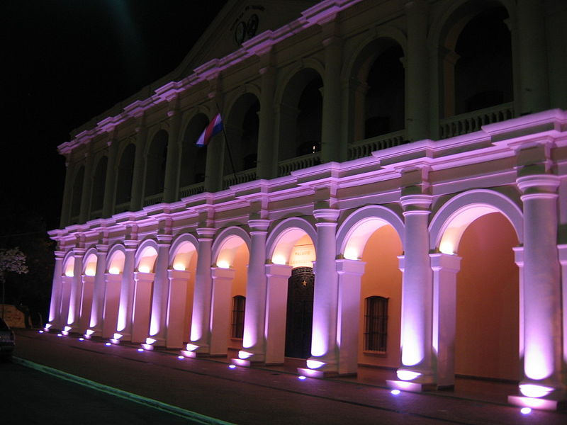 Archivo:Cabildo de noche.jpg