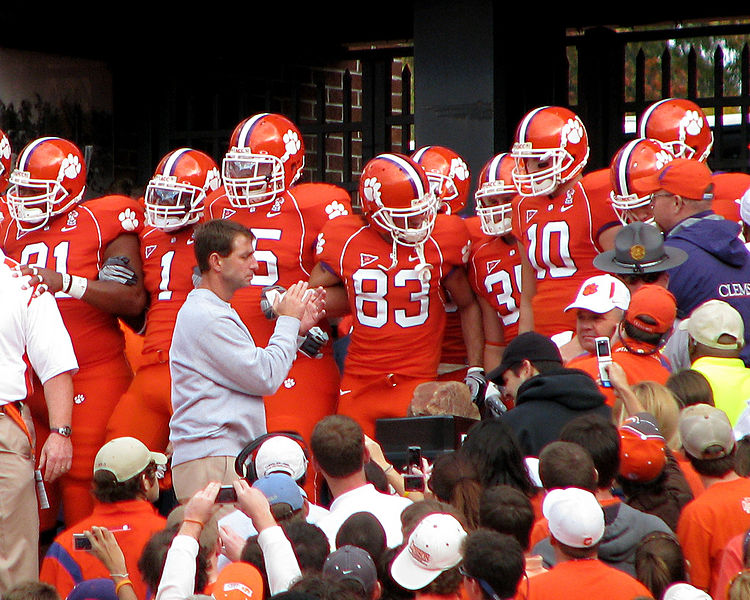 File:Dabo Swinney 2008 01.jpg