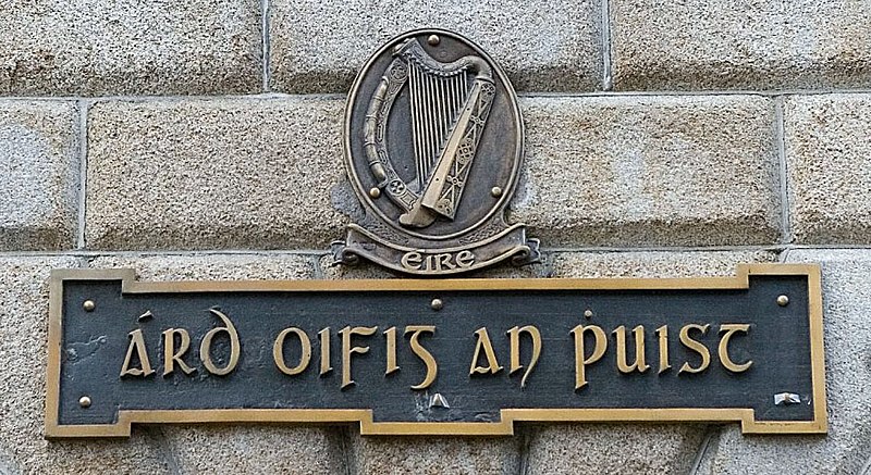 File:GPO-dublin-sign.jpg