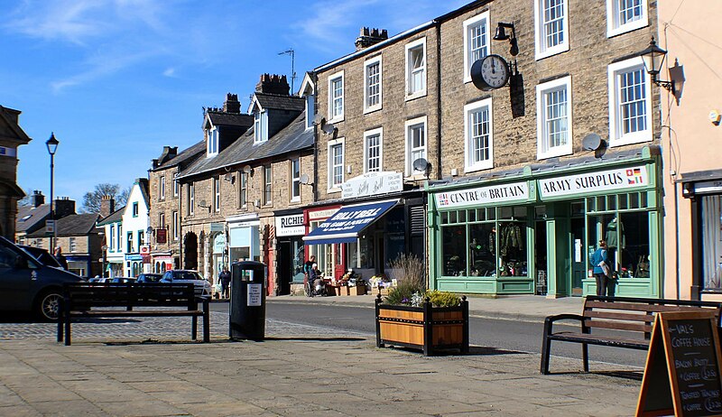 File:Haltwhistle market place.jpg