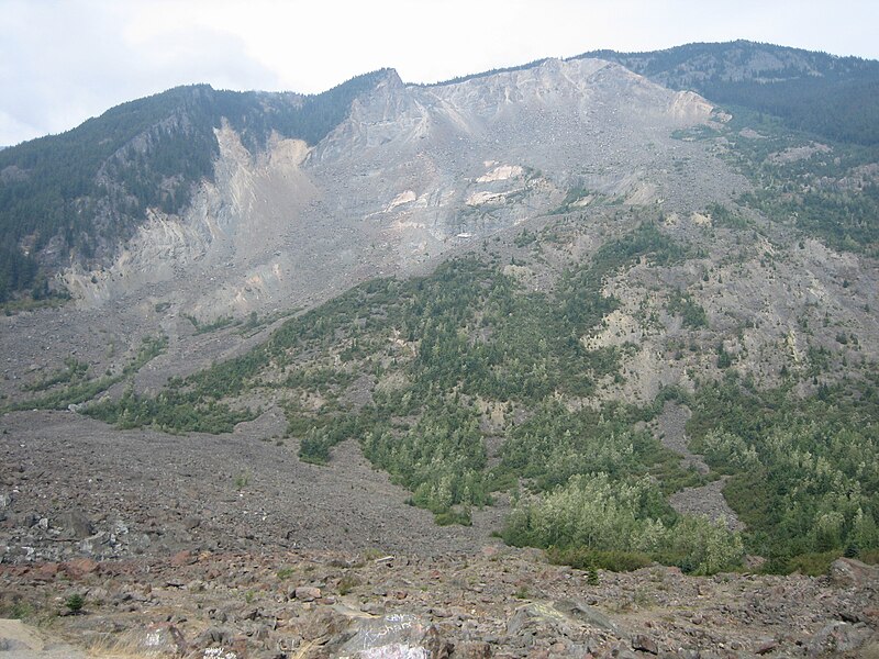 File:Hope slide, BC.jpg