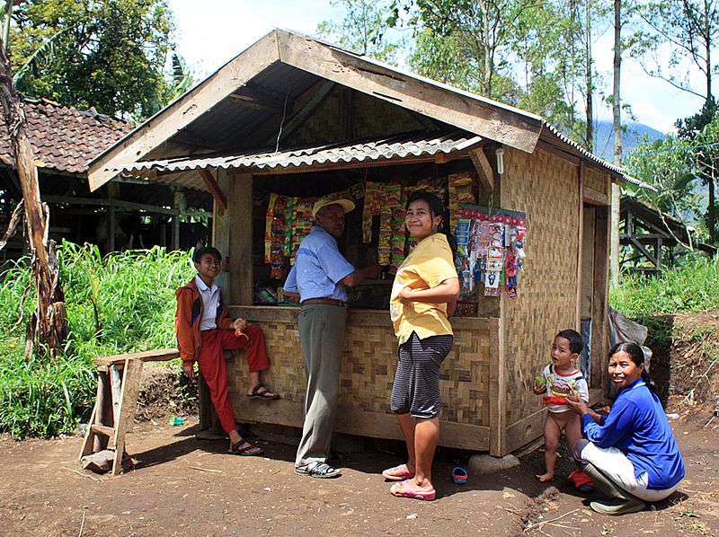 File:Warung in Garut.JPG