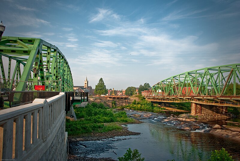 File:Westfield Great River1.jpg