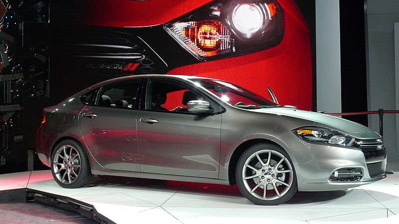 Файл:Dodge Dart2013.jpg