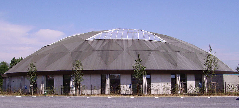 File:Dolphinarium Boudewjinpark.JPG