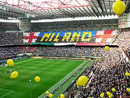 Inter ultras crowd in Curva Nord.