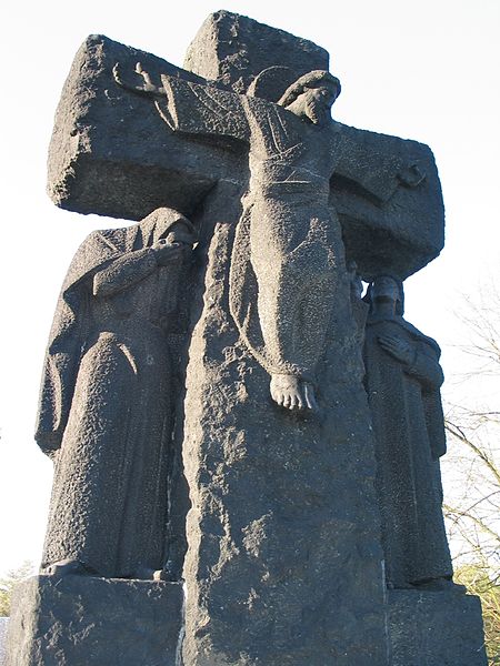 File:Lommel War Cemetery 01.jpg