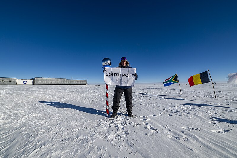 File:SouthPole14.jpg