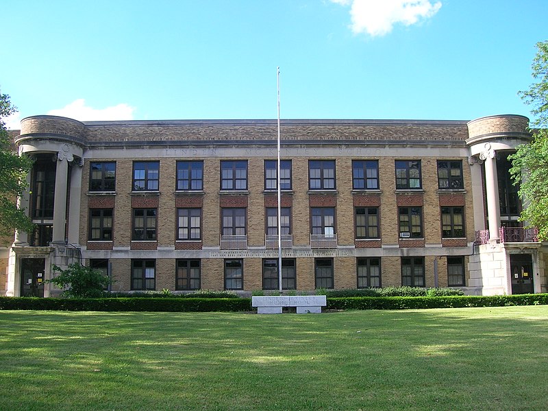 File:Linden-McKinley High School--Columbus, Ohio.jpg