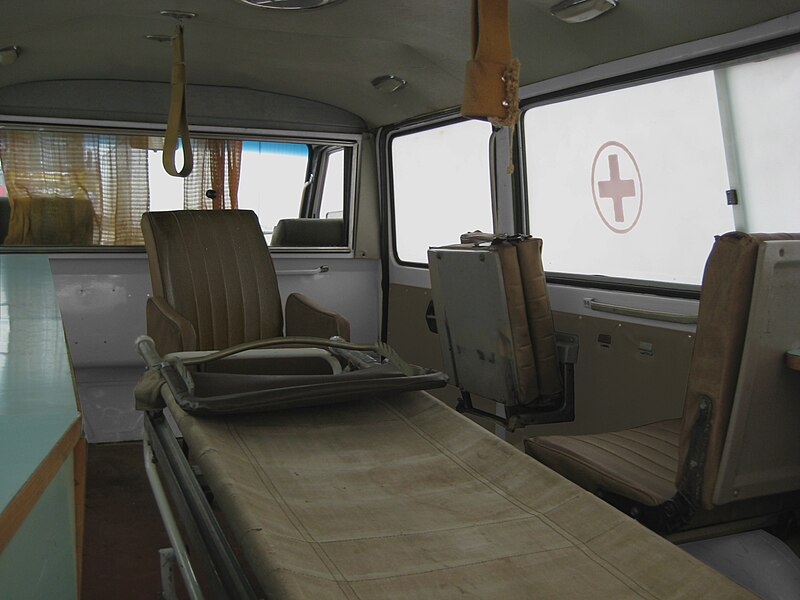 Файл:RAF-22031-01Ambulance interior.JPG