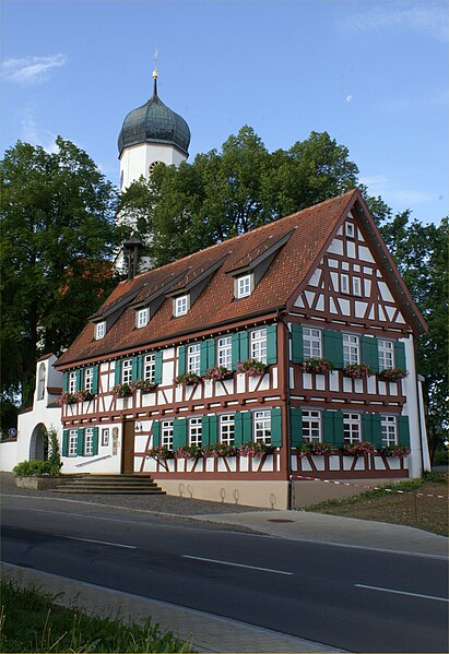 File:Westerheim (Württemberg) Dorfmitte.jpg