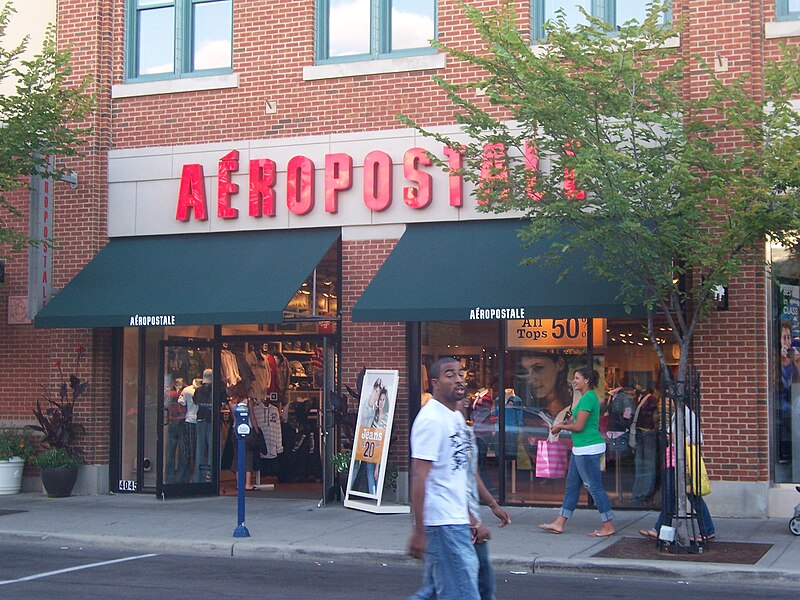 Archivo:AeropostaleEaston.JPG