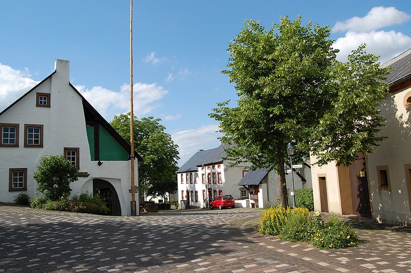 File:Bescheid02.jpg