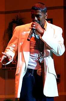 Ginuwine performing "Pony" at RBC Center, 2007