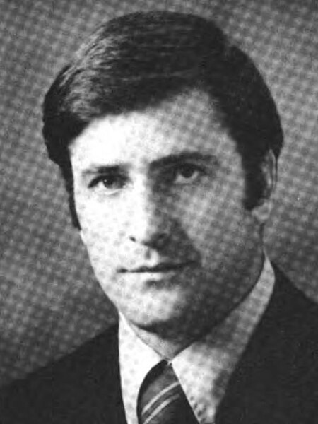 File:John Garamendi, 1975.jpg