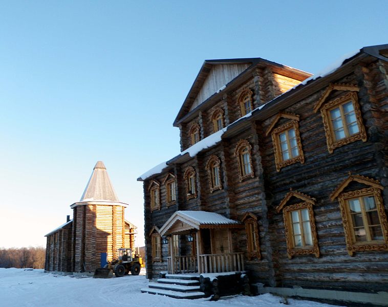 File:Pechenga Monastery buildings (2014).jpg