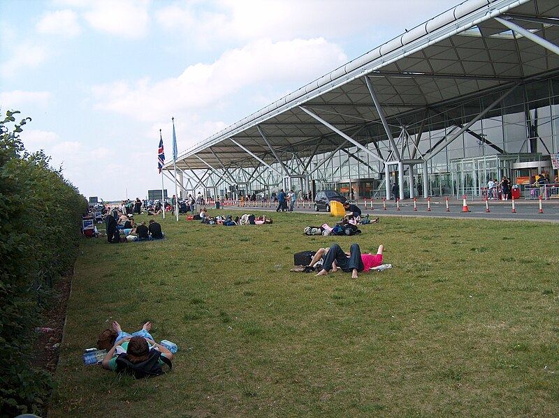 File:Stansted-front-01.jpg