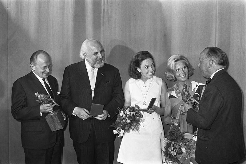 File:TheatreAwardsNL1969.jpg