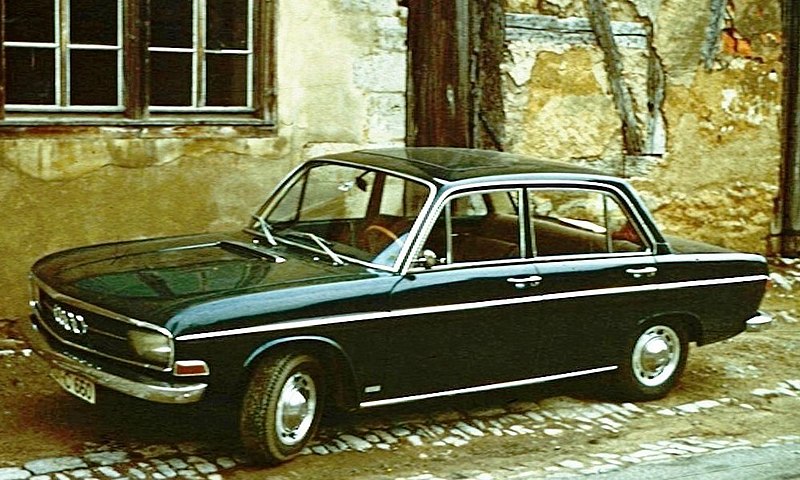 Файл:Audi 75 in Rothenburg.jpg