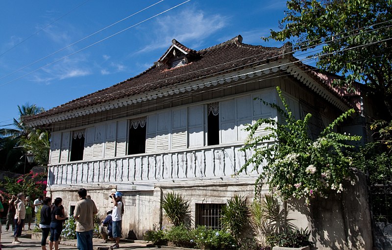 File:Bahay Na Bato Cebu.jpg