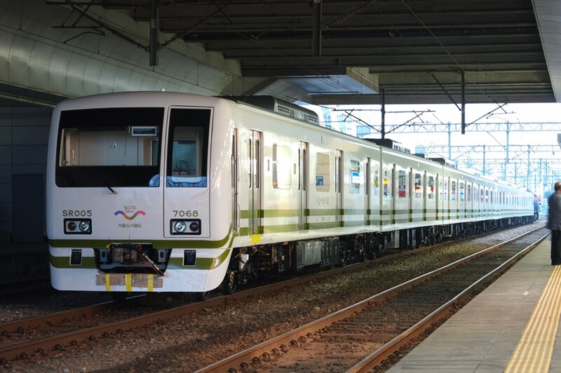 File:SMRT EMU SR005.jpg