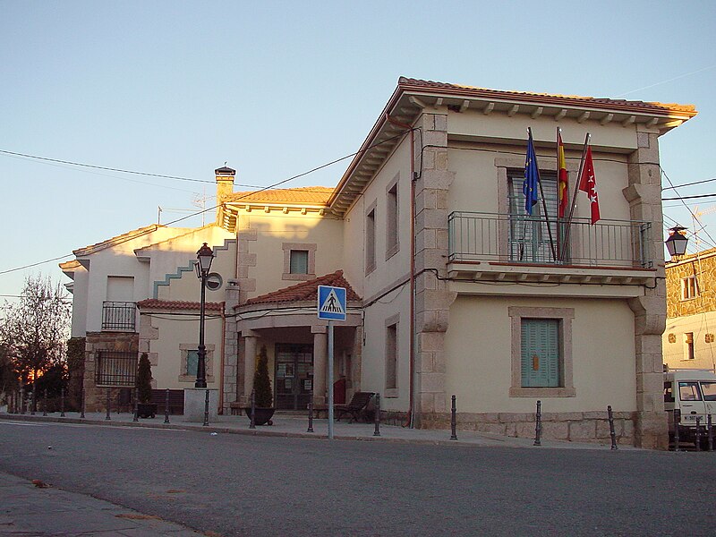 Файл:Ayuntamiento de Gascones.jpg