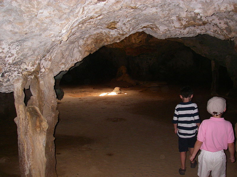 Файл:Guadirikiri Cave.JPG